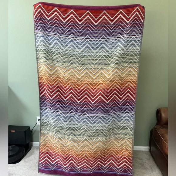 Missoni Tolomeo Beach Towel New zig zag print, oversized Color:Aranci 40” X 70” - Picture 6 of 8